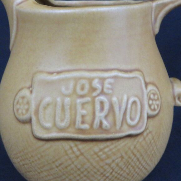 Jose Cuervo Pitcher Tequila Margaritas 1975 2 qt - Picture 2 of 10